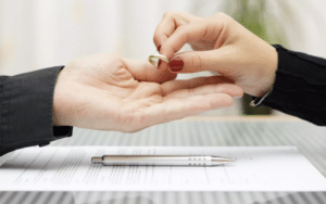 comment un avocat peut faciliter votre divorce